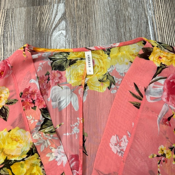 ⭐️ Emerald XL top!⭐️ - Picture 3 of 3